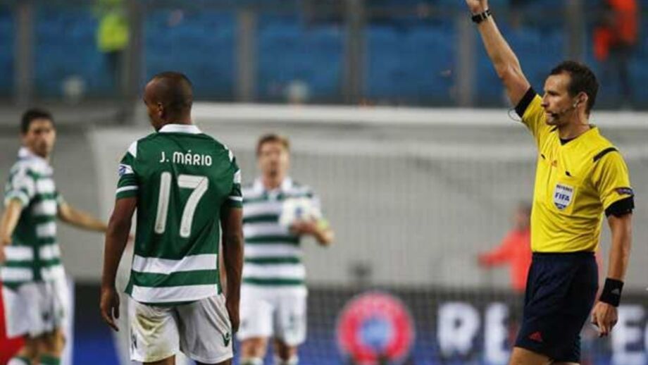 João Mário castigado por três jogos