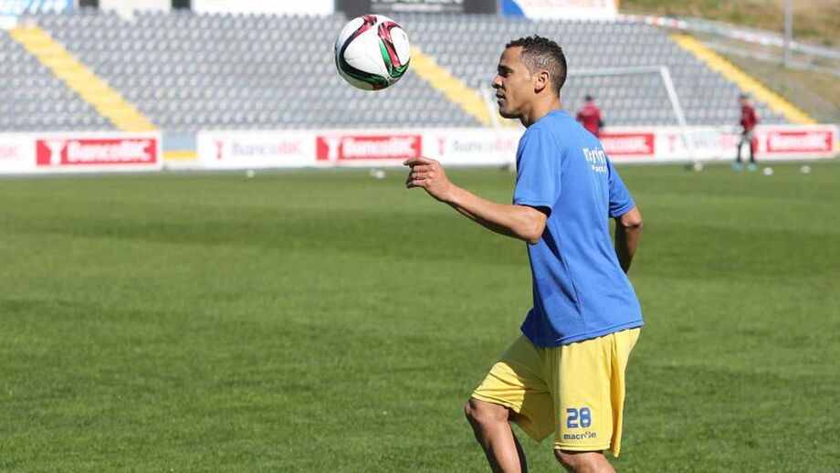 Artur e Nildo de volta aos convocados