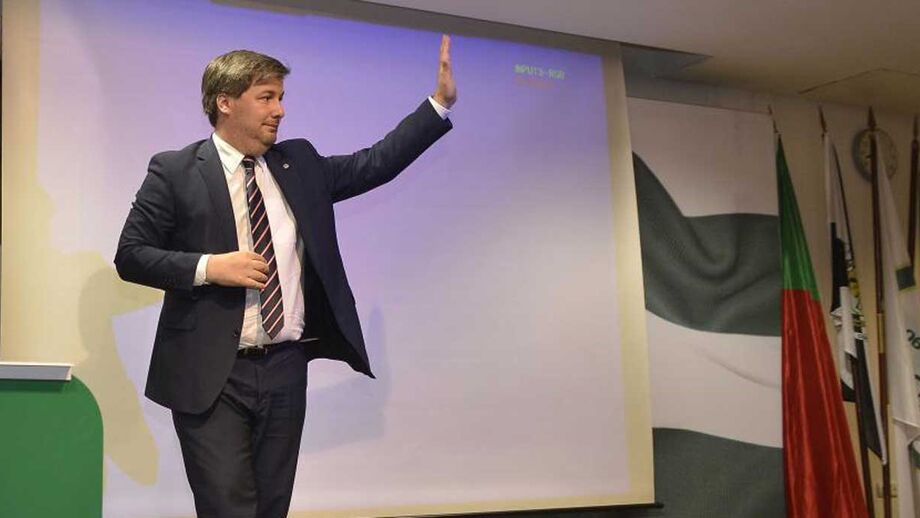 Bancos aprovam proposta leonina