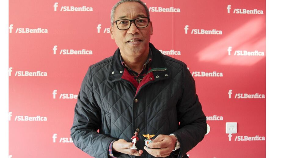 Shéu já tem o xadrez do Benfica