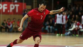 Cardinal: &laquo;Muita ambi&ccedil;&atilde;o de vencer a Espanha&raquo;