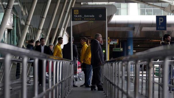 Controlo de passageiros reforçado nos aeroportos de Portugal