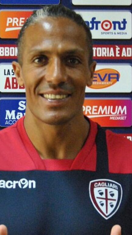 Resultado de imagem para bruno alves cagliari