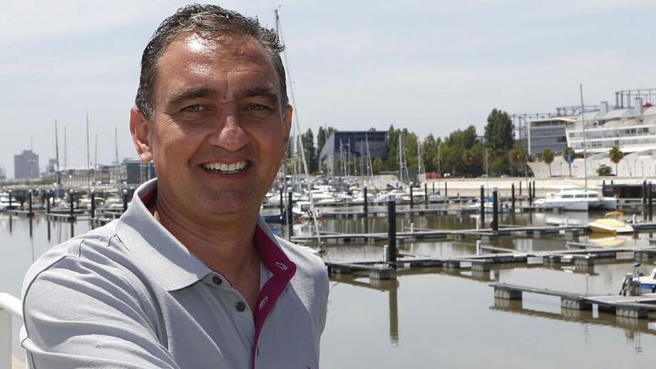 Luís Martins assume formação