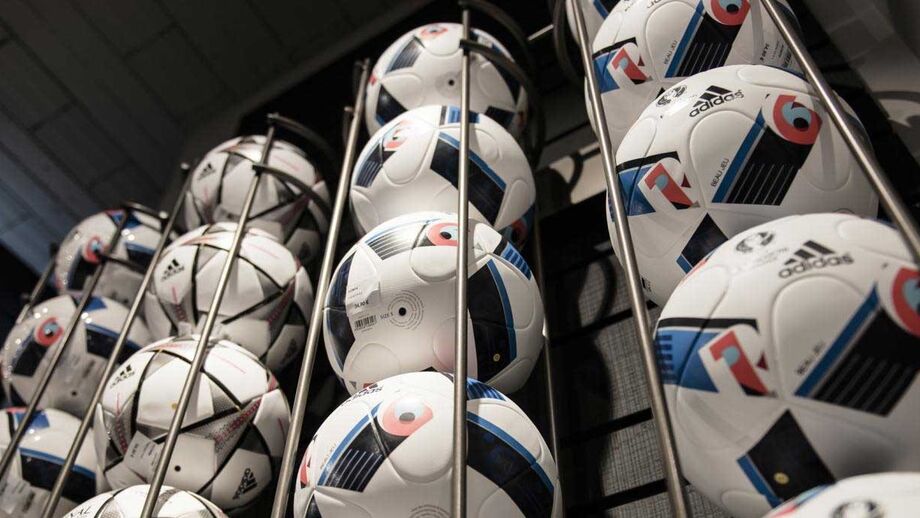 Lucro da Adidas sobe 74,7% para 641 milhões de euros