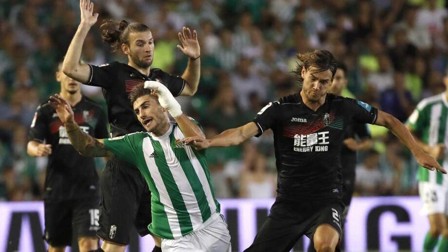 Granada empata com golos de Bueno e Carcela