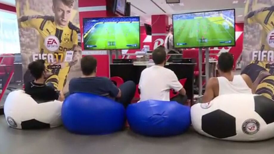 Convidados especiais de Record aprovam o FIFA 17