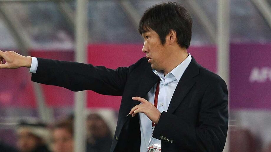 China perde frente ao Usbequistão e selecionador sai por... questões de saúde
