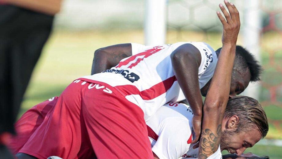 Fátima-Olhanense, 1-2: Apuramentoalgarvio com sofrimento à mistura