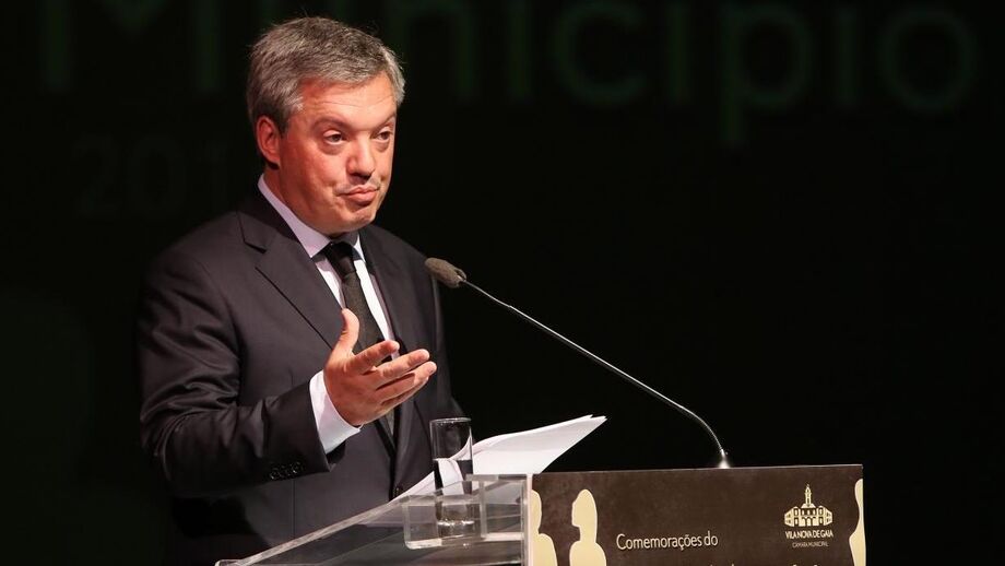 Novo administrador acusado de