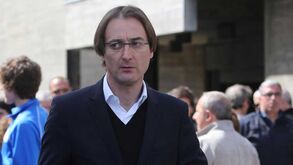 Energy Soccer de Alexandre Pinto da Costa com comiss&otilde;es irregulares