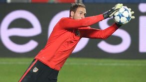 Afinal quanto &eacute; que o Benfica recebeu com a sa&iacute;da de Oblak?