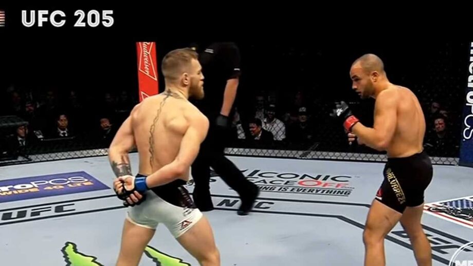 Sabe por que McGregor colocou as mãos atrás das costas diante de Alvarez?