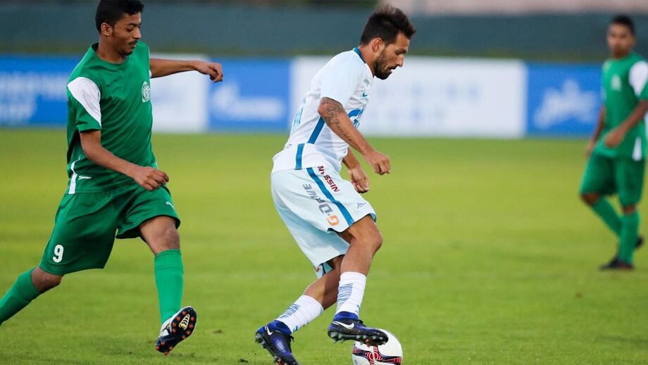 Zenit goleia (14-1) e Danny volta aos golos