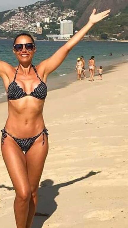 Iva domingues bikini Girls mutual masturbation video
