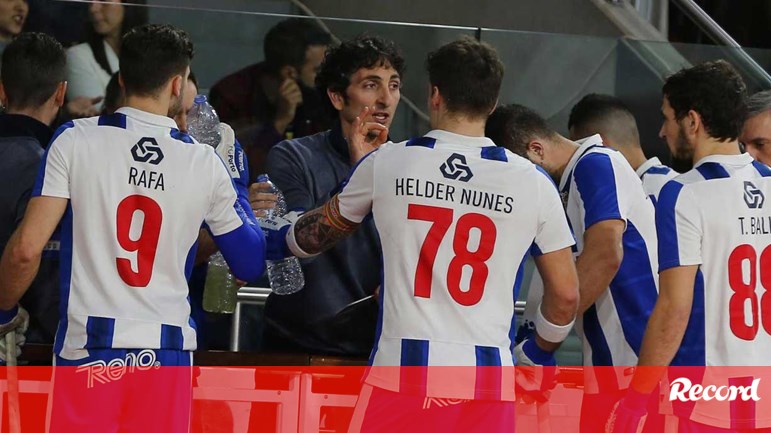 Liga Europeia: FC Porto compromete apuramento com empate ... - Record