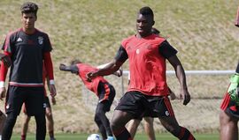 Buta: «Nélson Semedo é uma referência»