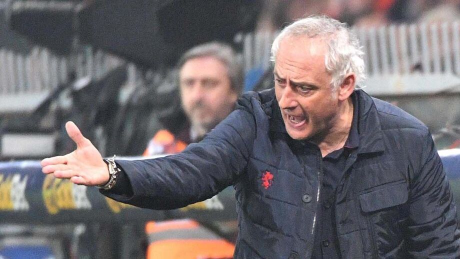 Génova despede treinador Andrea Mandorlini
