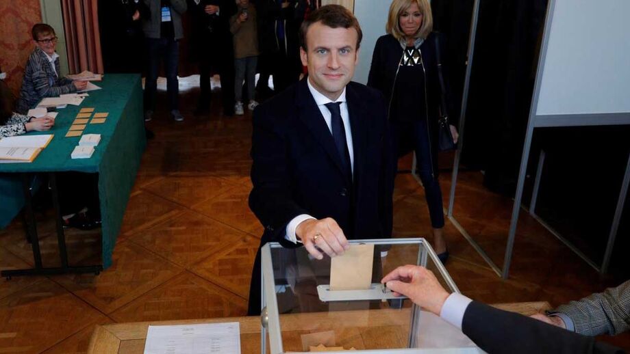 Eleições em França: Átrio onde Macron quer celebrar foi evacuado