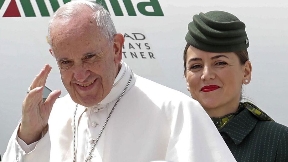 Papa Francisco chegou à Base de Monte Real às 16h10