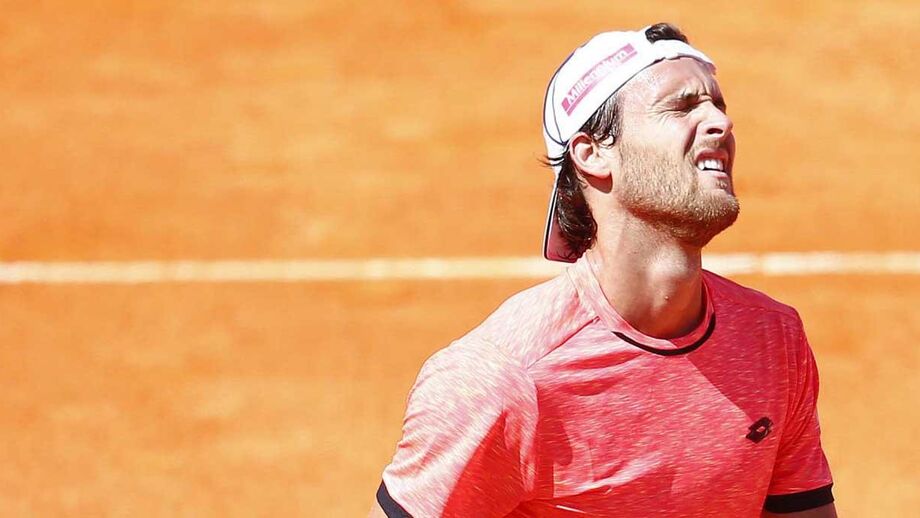 João Sousa afastado na primeira ronda do torneio Masters 1000 de Roma