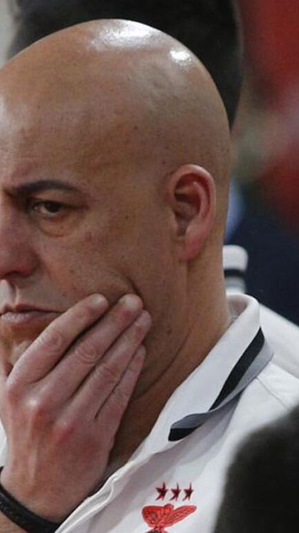 Pedro Nunes A bola bate no corpo do João Pinto