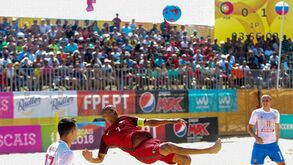 Portugal vence Rússia por 3-1 e iguala Brasil