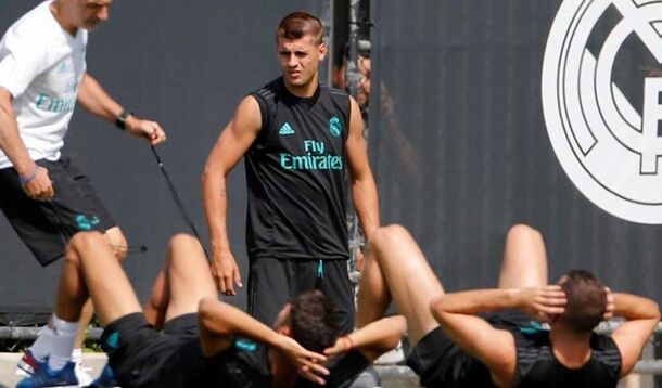 Diretor do Milan dá força à tese de Mourinho por causa de Morata