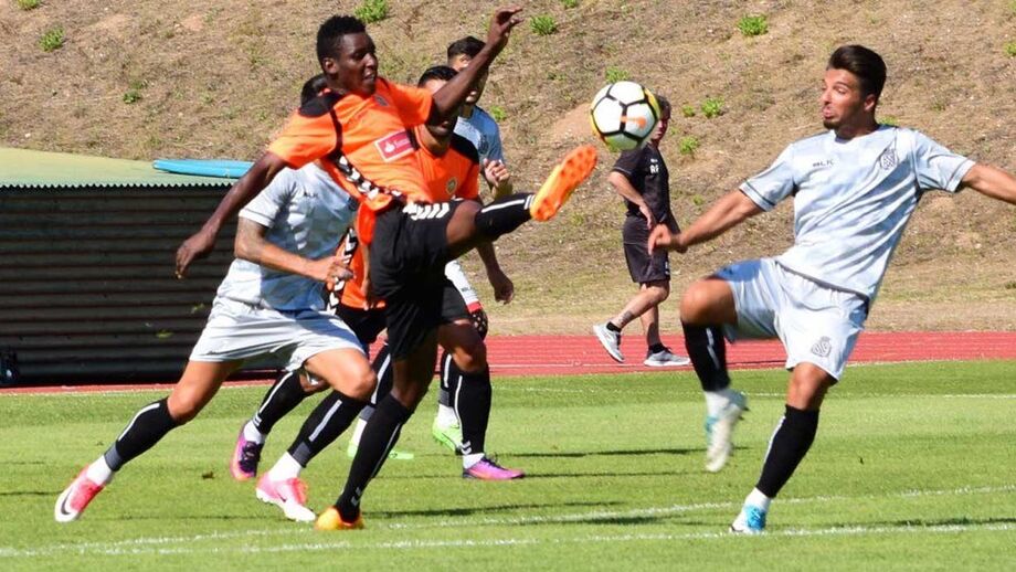 Rochinha dá triunfo ante o Nacional