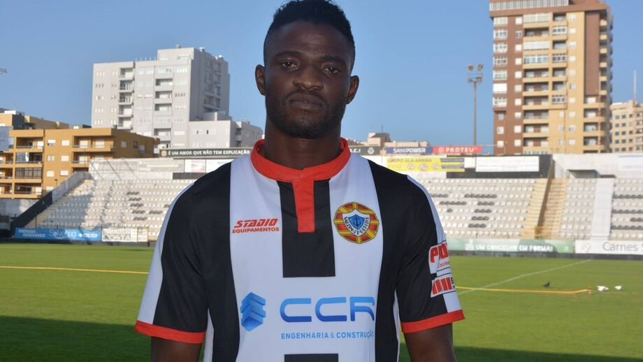 Abegunrin Lukman é reforço