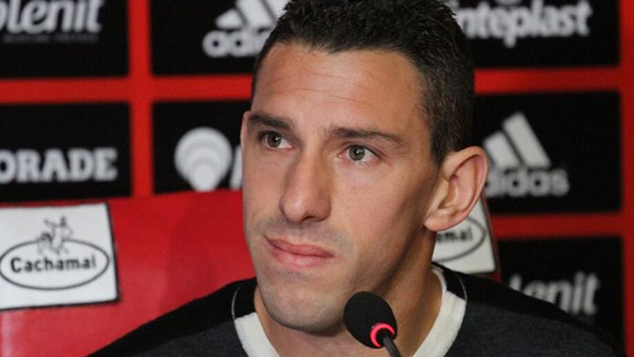 Maxi Rodríguez anuncia saída do Newell's Old Boys