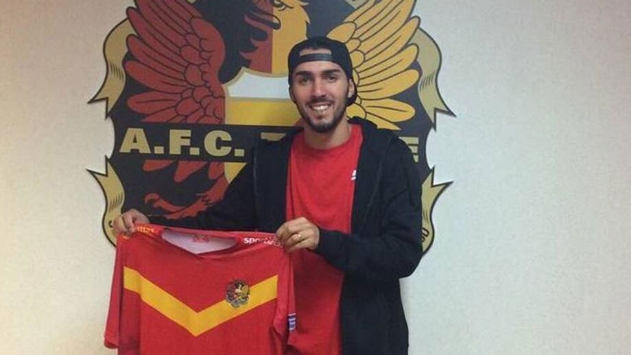 Alfaiate rescinde e assina pelo Tubize