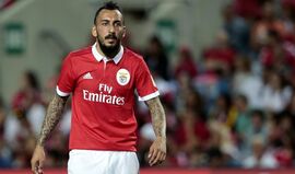 Mitroglou fechado para o Marselha