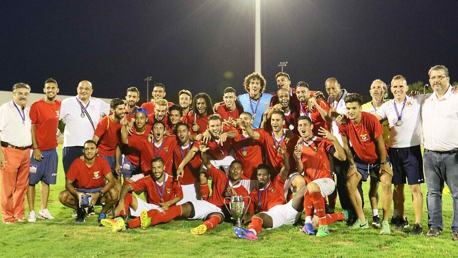 Lusitano de Vila Real de Santo António conquista Supertaça do Algarve
