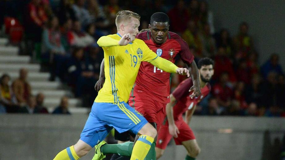 Sam Larsson fora dos planos