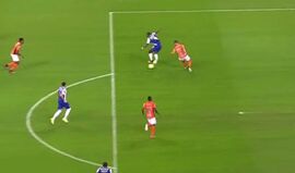 Bis de Brahimi após jogada de antologia do FC Porto