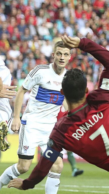 A crónica do Portugal-Ilhas Faroé, 5-1: Capitão acendeu o farol