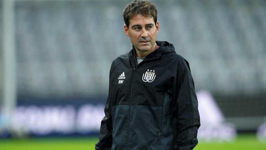 Bélgica: Anderlecht despede treinador