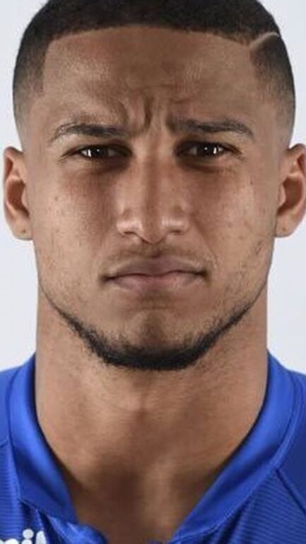 Benfica faz consulta pelo zagueiro Murilo, do Cruzeiro
