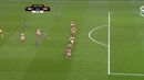 <strong>JORGE FAUSTINO - Legal (CERTO)</strong><br /><br />Cervi desmarca Salvio para o primeiro golo do Benfica. No momento do passe, Jefferson coloca o camisola 18 das águias em posição legal. Decisão correta do assistente em deixar seguir a jogada<br /><br /><strong>MARCO FERREIRA - Em jogo (CERTO)<br /><br /></strong>Boa decisão no lance do primeiro golo do Benfica. Salvio está atrás da linha defensiva do Sp. Braga no momento do passe do Cervi. Boa decisão do árbitro assistente.