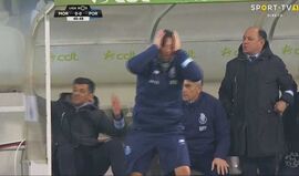 Falhanço de Brahimi levou Sérgio Conceição a partir o banco de suplentes