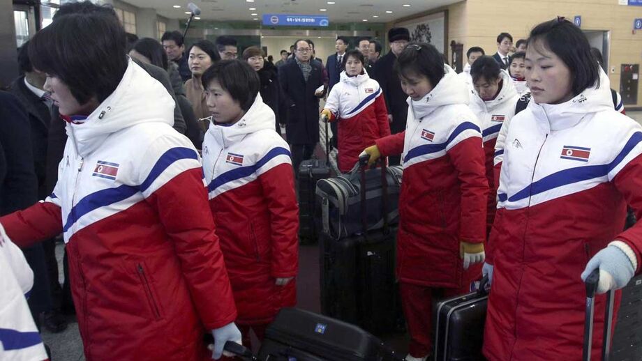 PyeongChang2018: Primeiro grupo de atletas norte-coreanas chegou à Coreia do Sul