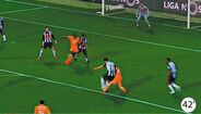 <strong>Jorge Faustino (certo)</strong><br /><br /><strong>normal.</strong> A queda de Otávio na disputa da bola com Rúben Fernandes resulta de um contacto posterior normal e fortuito em consequência do movimento de dois jogadores. Sem infração<br /><br /><strong>Marco Ferreira (certo)</strong><br /><br /><strong>sem falta.</strong> Mais uma boa decisão do árbitro. Otávio tenta entrar na área mas o adversário tinha a posição ganha, acabando o avançado do FC Porto por cair na sem qualquer tipo de infração