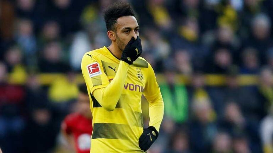 Aubameyang pede desculpa aos adeptos do Dortmund: «Todos sabem que sou um louco»