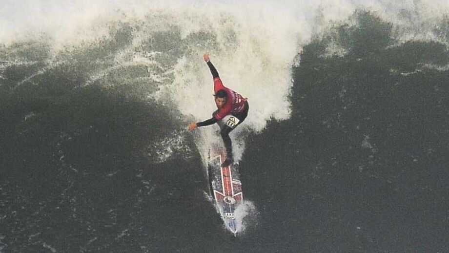 Lucas Chianca vence Nazaré Challenge