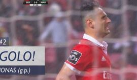 Jonas terminou com 'maldição' dos penáltis e assinou o hat trick
