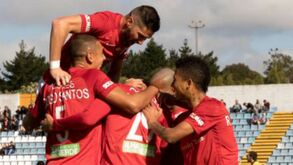 V. Guimarães B-Santa Clara, 0-2: Açorianos mais perto dos lugares de promoção