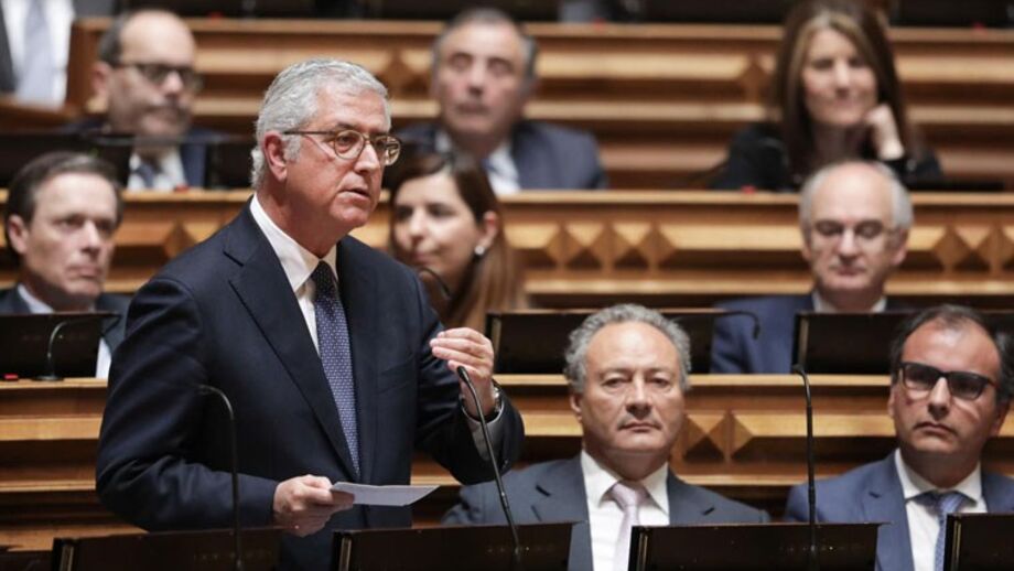 Fernando Negrão pediu desculpa aos deputados do PSD
