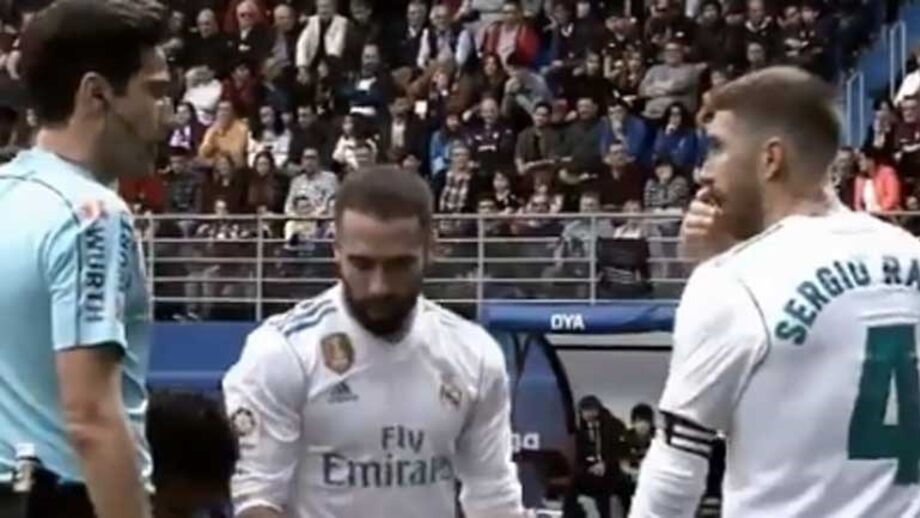 Aperto, risota e muita correria: foi assim a 'aflição' de Sergio Ramos