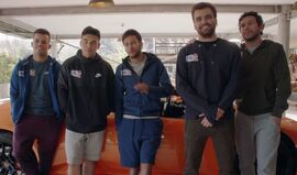 Neymar tentou marcar golo num Lamborghini e houve quem não gostasse do resultado